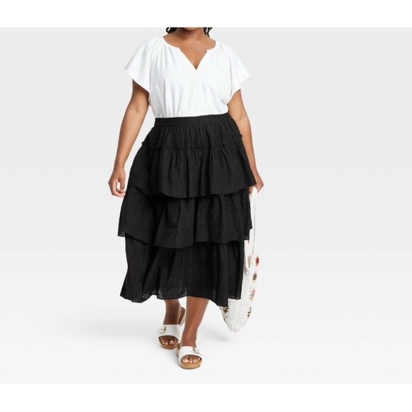Universal Thread Tiered Floral Midi Black Skirt  S Cottage Peasant Wimsygoth - Picture 1 of 8